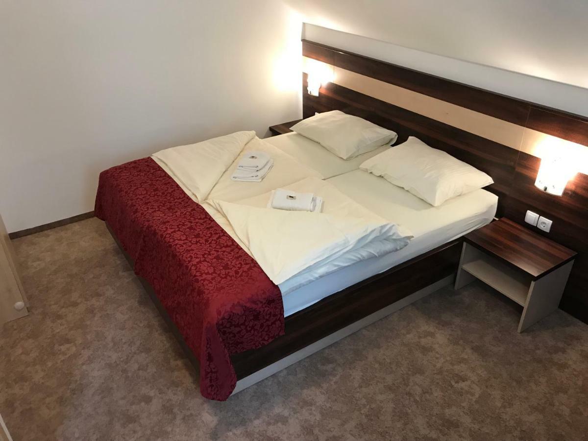 Guest House Hober Prevalje Chambre photo